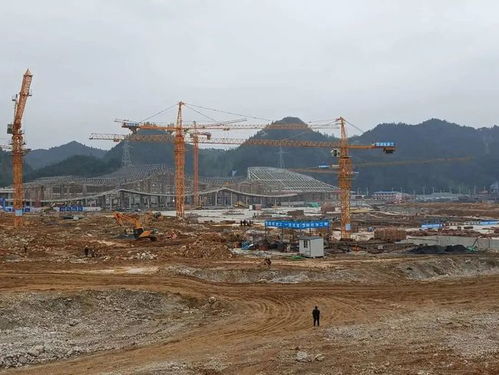 鳳凰高鐵站建設施工正酣